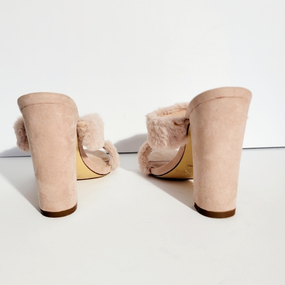 ❗️ Olivia Ferragamo Fluffy Pink Block Heel Faux Fur Mules - Picture 6 of 6